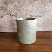 Load image into Gallery viewer, The Leaferie Monet green flowerpot.