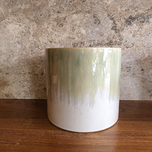 Load image into Gallery viewer, The Leaferie Aurora flowerpot. front view. Design A close up