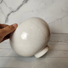 Load image into Gallery viewer, The Leaferie Odette white round ceramic pot.