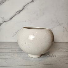 Load image into Gallery viewer, The Leaferie Odette white round ceramic pot.
