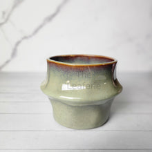 Load image into Gallery viewer, The Leaferie claude plant pot. ceramic 2 colours planter . front view colour a