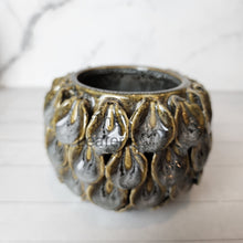 Load image into Gallery viewer, The Leaferie Solonge ceramic flowerpot