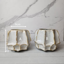 Load image into Gallery viewer, The Leaferie Octava Flowerpot. ceramic material