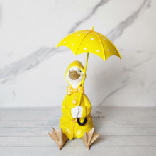 Load image into Gallery viewer, The Leaferie Damien the duck garden decoration.Yellow ducks with umbrella. 2 designs front view of Design B