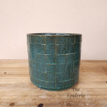 Load image into Gallery viewer, Lazarina Pot