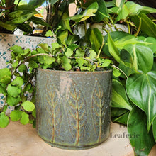 Load image into Gallery viewer, The Leaferie Riona leaf green ceramic flowerpot