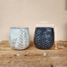 Load image into Gallery viewer, The Leaferie colleen ceramic plant pot. 2 colours black and white planter. front view size