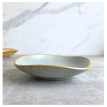 Load image into Gallery viewer, The Leaferie Izen trays. 4 colors ceramic tray
