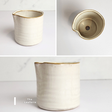 Load image into Gallery viewer, The Leaferie Petit Pots Series 11 . 12 designs mini ceramic pots. view of design I
