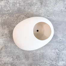 Load image into Gallery viewer, The Leaferie Saul shallow white pot. ceramic material
