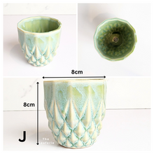 Load image into Gallery viewer, Petit Flowerpots (Series 10)
