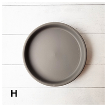 Load image into Gallery viewer, Petit Round Ceramic Trays 9cm (For Petit Pots Series)
