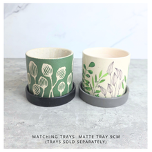 Load image into Gallery viewer, Petit Flowerpot (Series 21)

