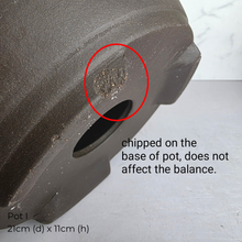 Load image into Gallery viewer, As-is ceramic pots oct/nov 25 with &#39;LEAFERIE&#39; branding.
