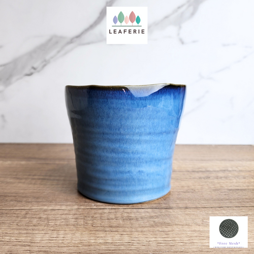 The Leaferie Pelagia blue ceramic pot