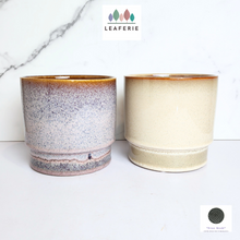 Load image into Gallery viewer, The Leaferie Tove ceramic pot. 2 colours.
