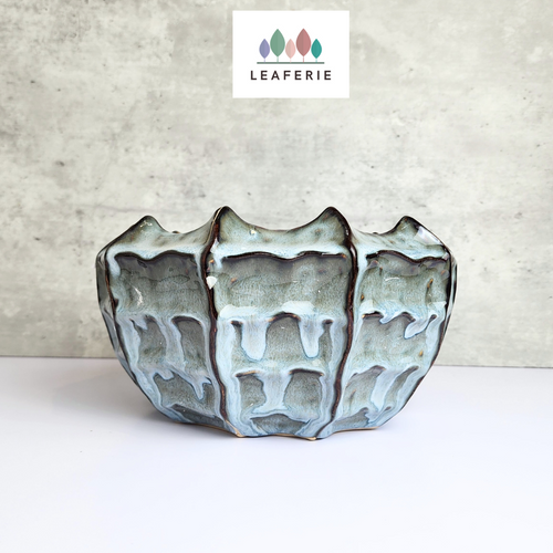 The Leaferie Fride Shallow pot. bluish ceramic planter.