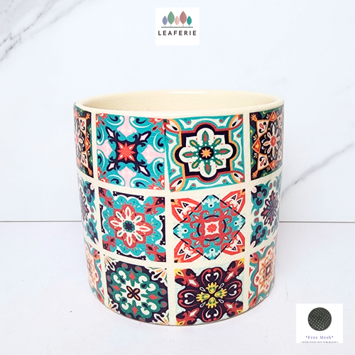 The Leaferie Colourful flowerpot. ceramic material