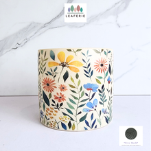 Load image into Gallery viewer, The Leaferie Elowen floral ceramic pot
