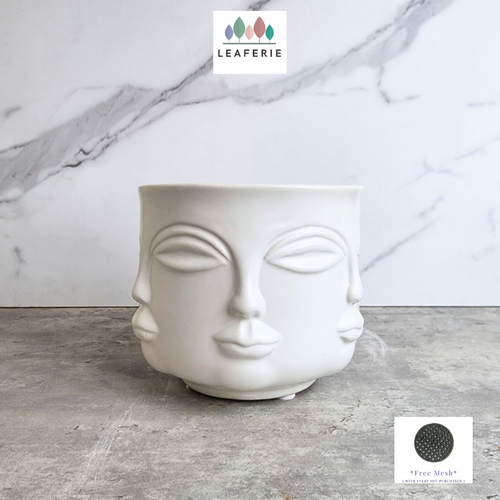 The Leaferie Satori flowerpot. Ceramic material