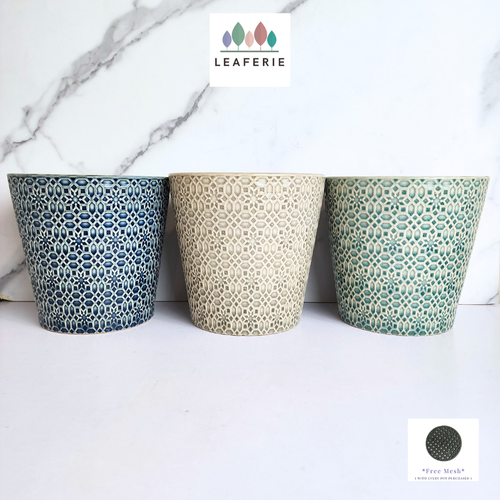 The Leaferie Vana Flowerpot. 3 colours ceramic pot