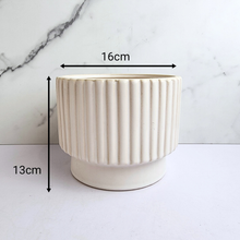 Load image into Gallery viewer, The Leaferie Orion white flowerpot. ceramic material
