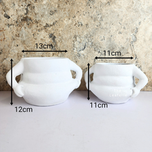 Load image into Gallery viewer, The Leaferie Michelin cement pot. 2 sizes
