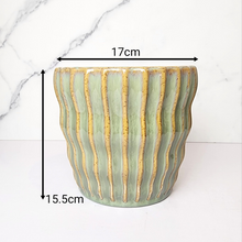 Load image into Gallery viewer, The Leaferie Dunya Flowerpot. ceramic flowerpot
