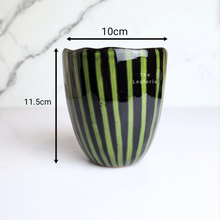 Load image into Gallery viewer, The Leaferie Saloman watermelon plant pot. ceramic material
