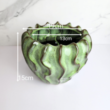 Load image into Gallery viewer, The Leaferie Rakel Flowerpot. green ceramic pot. wavy design. front view and size
