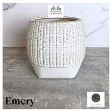 Load image into Gallery viewer, Emery ceramic planter on a gray surface with 'LEAFERIE' branding.
