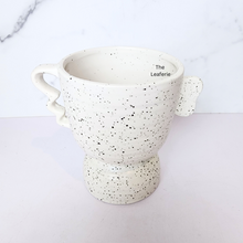 Load image into Gallery viewer, The Leaferie Manni White ceramic pot with handle
