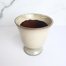 Load image into Gallery viewer, The Leaferie Keave trophy beige ceramic pot
