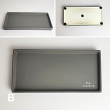 Load image into Gallery viewer, The Leaferie rectangular tray . ceramic 4 colours black, white , grey and black. 3 sizes. front view of B grey colour

