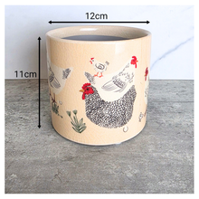 Load image into Gallery viewer, the Leaferie Noah chicken flowerpot. ceramic material
