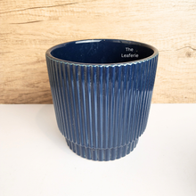 Load image into Gallery viewer, The Leaferie Sonnet blue ceramic pot.
