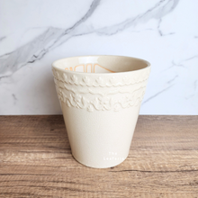 Load image into Gallery viewer, The Leaferie Titan white pot . Ceramic material
