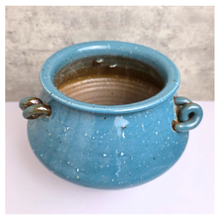 Load image into Gallery viewer, Koji Leafeire signature Blue ceramic pot with handles. Ceramic material
