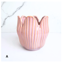 Load image into Gallery viewer, Castillo Flowerpot
