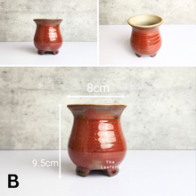 Load image into Gallery viewer, The Leaferie Petit Allegra Series 2 . 6 designs of petit pots. ceramic material. Design B
