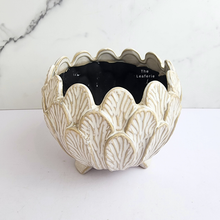 Load image into Gallery viewer, The Leaferie Lotus pot. ceramic material
