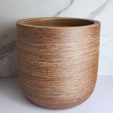 Load image into Gallery viewer, The Leaferie Ayla Large big ceramic pot.
