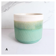 Load image into Gallery viewer, Mistra Flowerpot (2 Sizes)
