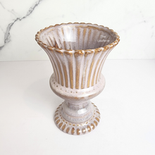 Load image into Gallery viewer, The Leaferie Tuari trophy ceramic pot. 2 sizes.
