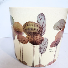 Load image into Gallery viewer, The Leaferie Nova flowerpot. ceramic material with flower inprint
