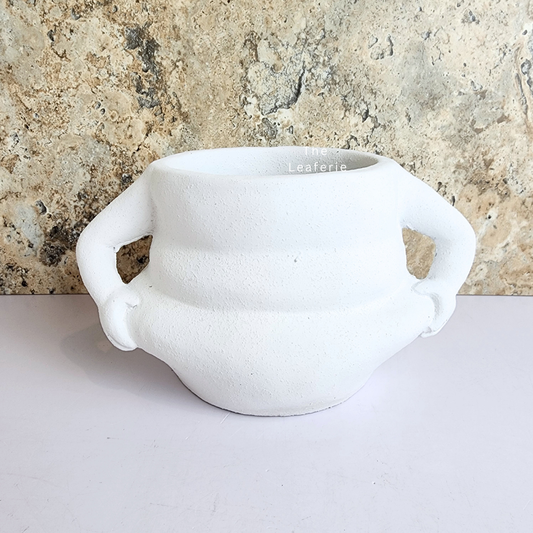 The Leaferie Michelin cement pot. 2 sizes