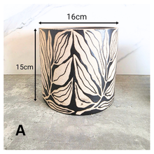 Load image into Gallery viewer, Verdelle Two ceramic pots with leaf pattern on a gray surface, branded 'LEAFTERIE'.
