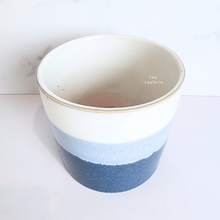 Load image into Gallery viewer, The Leaferie Akari ceramic pot.
