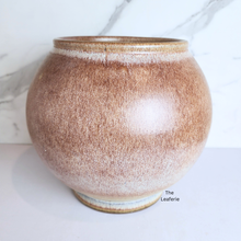 Load image into Gallery viewer, Aether Flowerpot (2 Colours)
