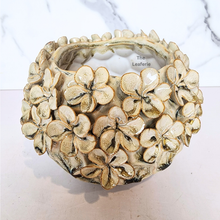 Load image into Gallery viewer, The Leaferie Handmade Gisele flowerpot. ceramic floral design
